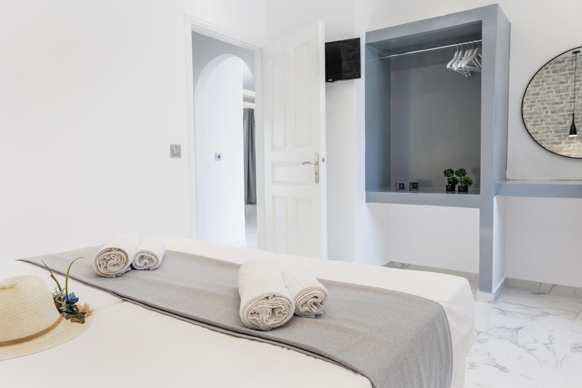 Simos Luxury Apartments Naxos City Esterno foto